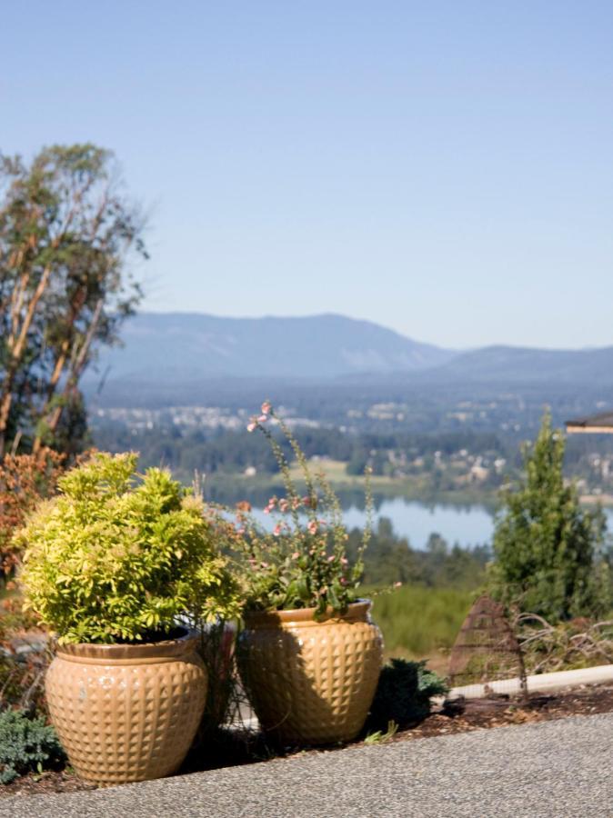 M&M'S Maple Bay Mountain Guesthouse - Licensed Duncan Exterior foto