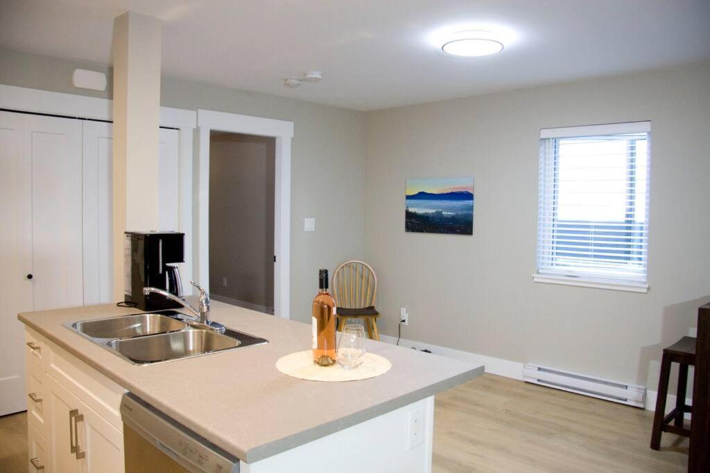 M&M'S Maple Bay Mountain Guesthouse - Licensed Duncan Exterior foto